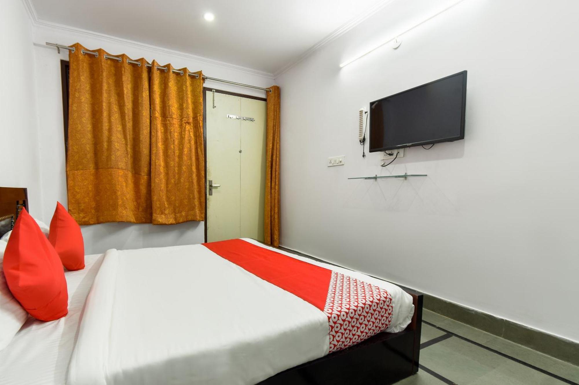 Hotel O Aarush Jhajhar Exterior photo